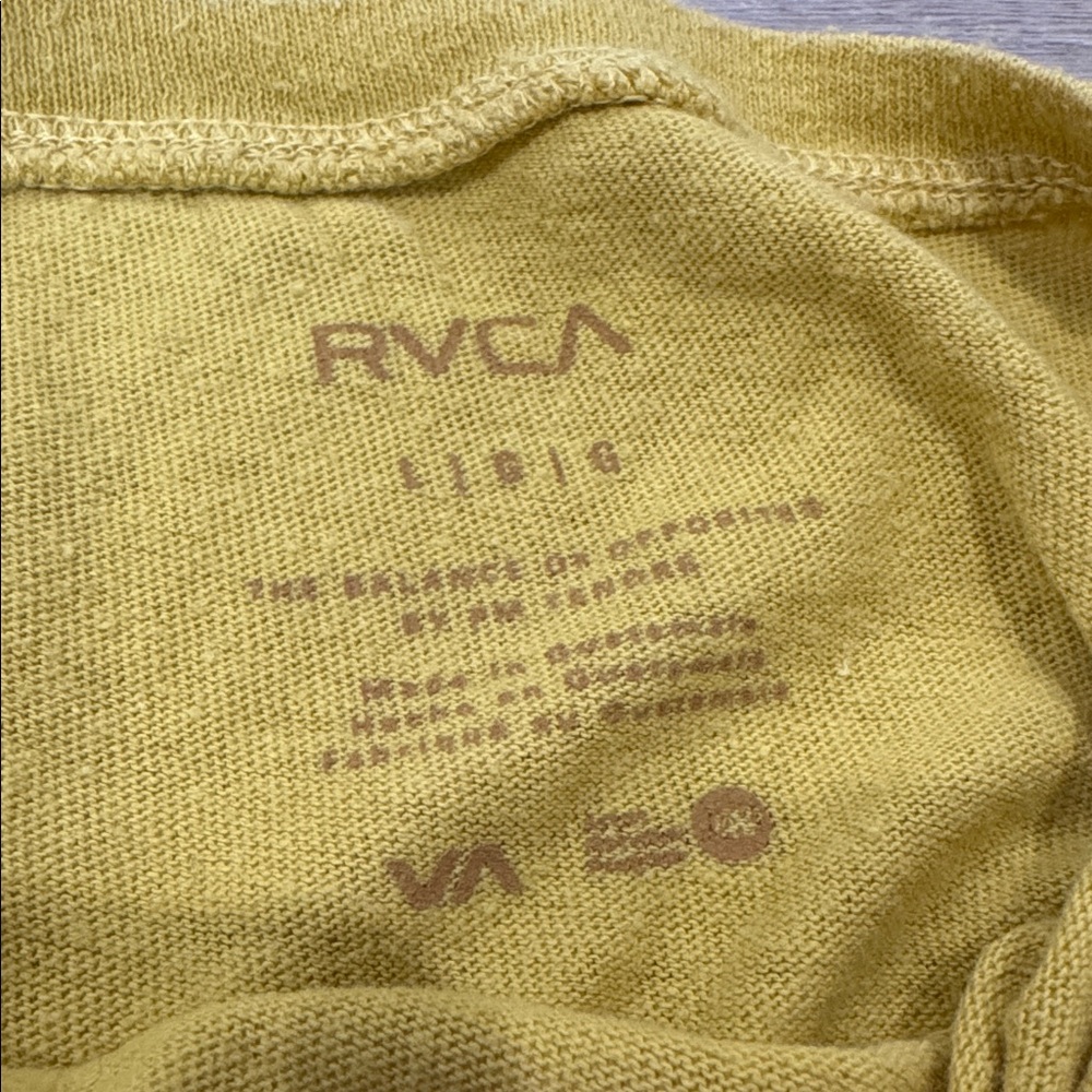 RVCA Tee - Picture 3 of 5